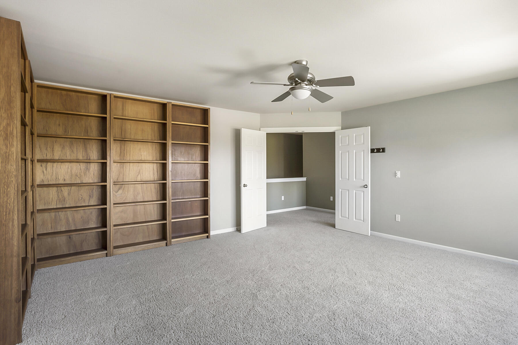 Quiet Canyon - Residential