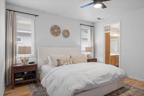 Tiny photo for 747 Eastridge Drive, Medford, OR 97504 (MLS # 220220219)