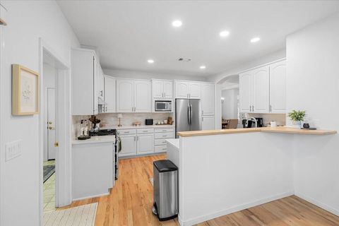 Tiny photo for 747 Eastridge Drive, Medford, OR 97504 (MLS # 220220219)