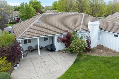 Tiny photo for 747 Eastridge Drive, Medford, OR 97504 (MLS # 220220219)