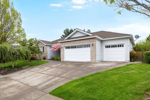 Tiny photo for 747 Eastridge Drive, Medford, OR 97504 (MLS # 220220219)