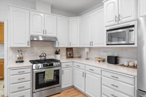 Tiny photo for 747 Eastridge Drive, Medford, OR 97504 (MLS # 220220219)