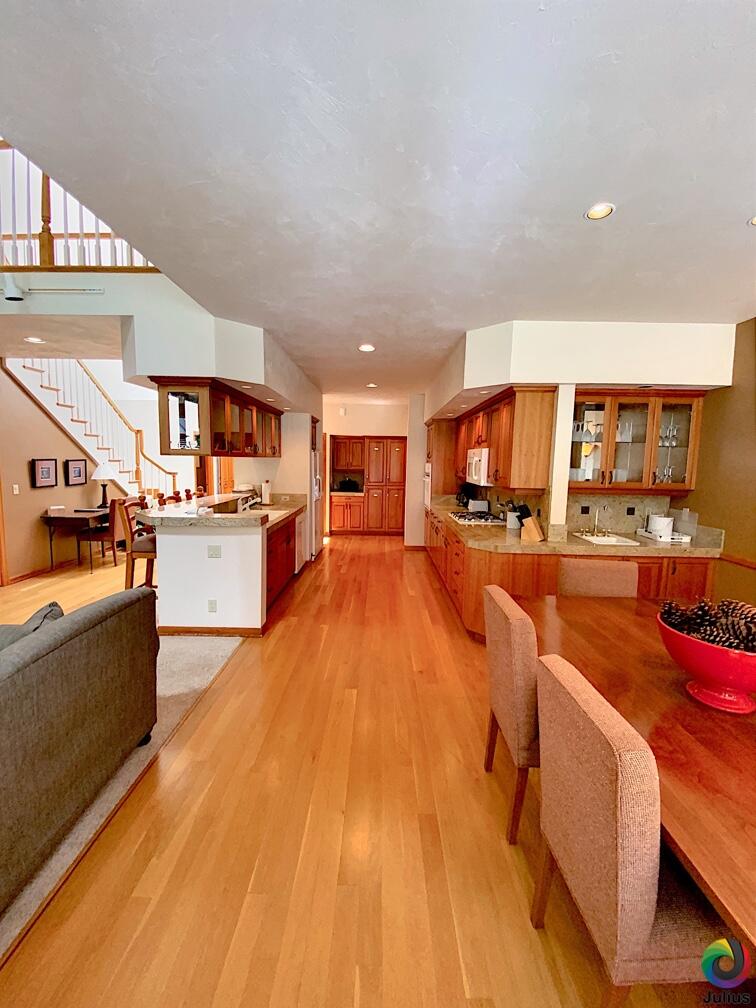 StoneTH - Residential