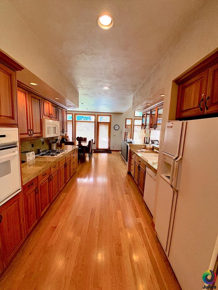 StoneTH - Residential