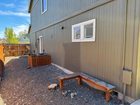 Tiny photo for 683 NE Providence Drive, Bend, OR 97701 (MLS # 220223940)