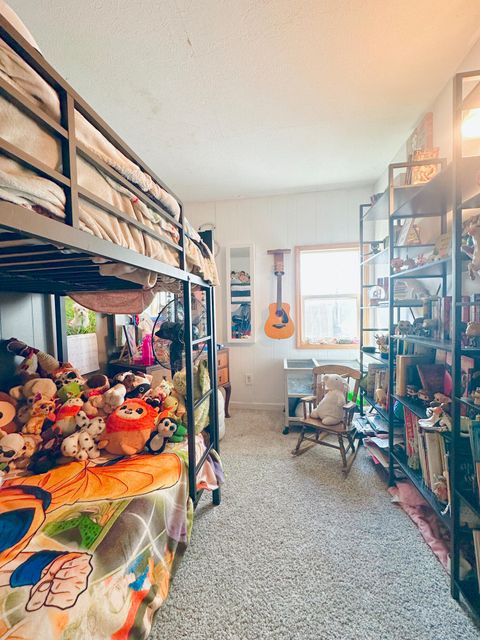 Tiny photo for 33228 Malheur Street, Sprague River, OR 97639 (MLS # 220211923)