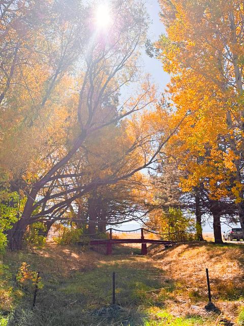 Tiny photo for 33228 Malheur Street, Sprague River, OR 97639 (MLS # 220211923)