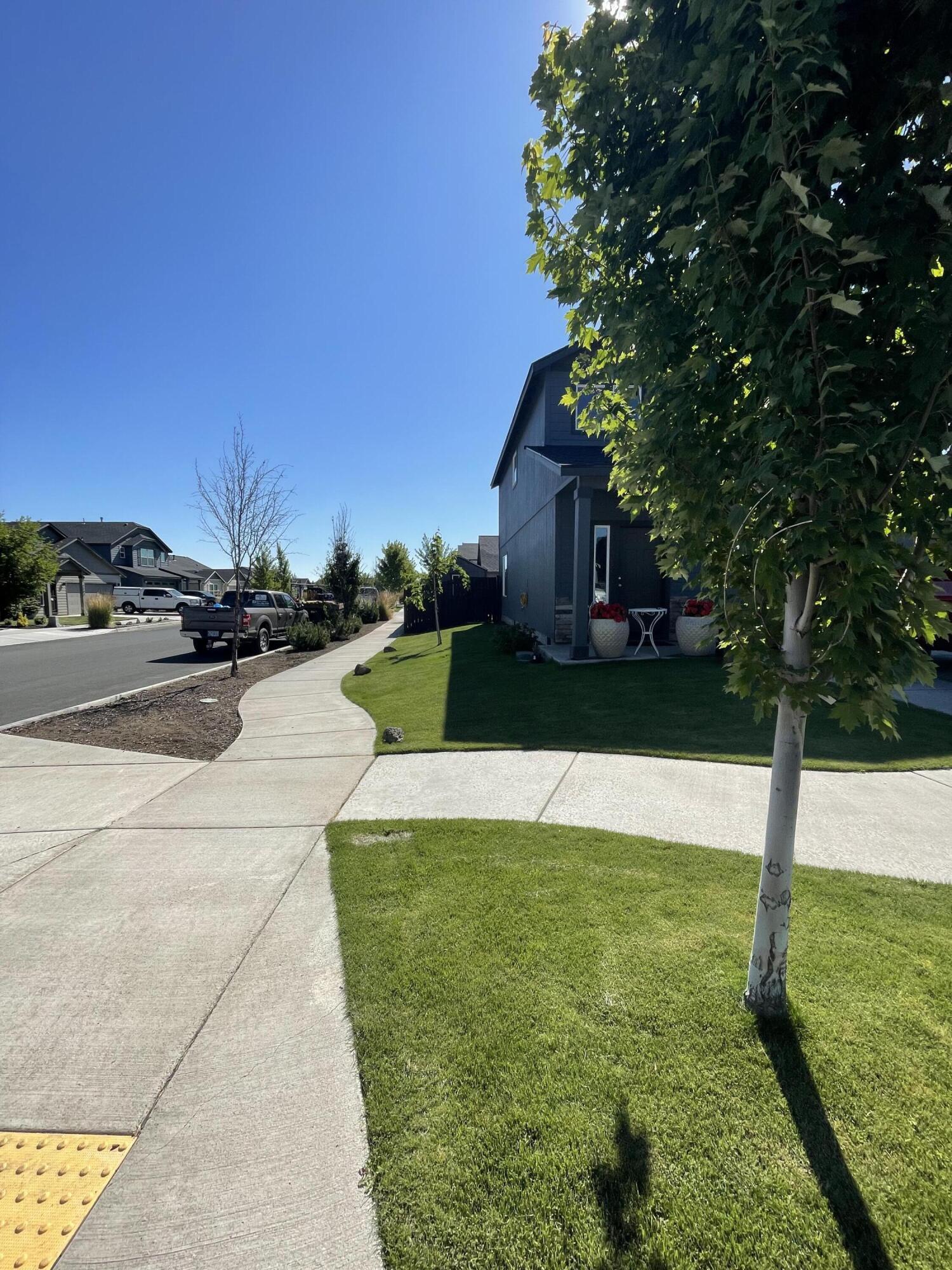 950 NW 26th Way