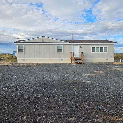 Photo of 89771 Casad Lane, Christmas Valley, OR 97641 (MLS # 220217687)