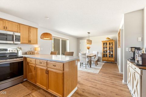 Tiny photo for 16248 SW Quail Road, Terrebonne, OR 97760 (MLS # 220225096)