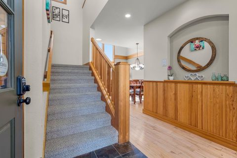 Tiny photo for 10994 Desert Sky Loop, Redmond, OR 97756 (MLS # 220215879)