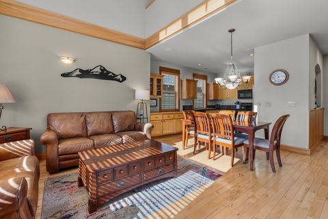 Tiny photo for 10994 Desert Sky Loop, Redmond, OR 97756 (MLS # 220215879)