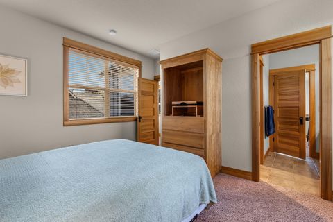 Tiny photo for 10994 Desert Sky Loop, Redmond, OR 97756 (MLS # 220215879)