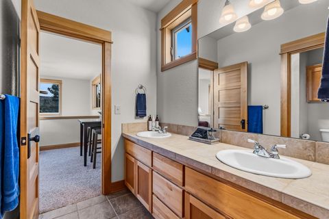 Tiny photo for 10994 Desert Sky Loop, Redmond, OR 97756 (MLS # 220215879)