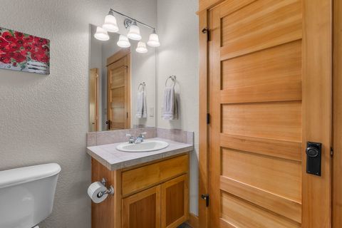 Tiny photo for 10994 Desert Sky Loop, Redmond, OR 97756 (MLS # 220215879)