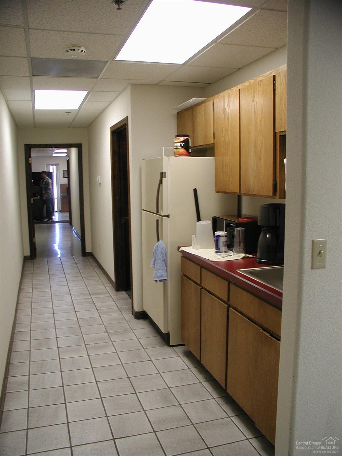 CLAR - Commercial Sale