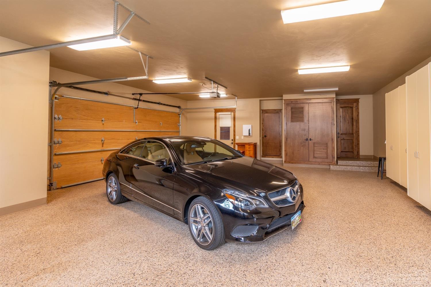 Broken Top - Residential