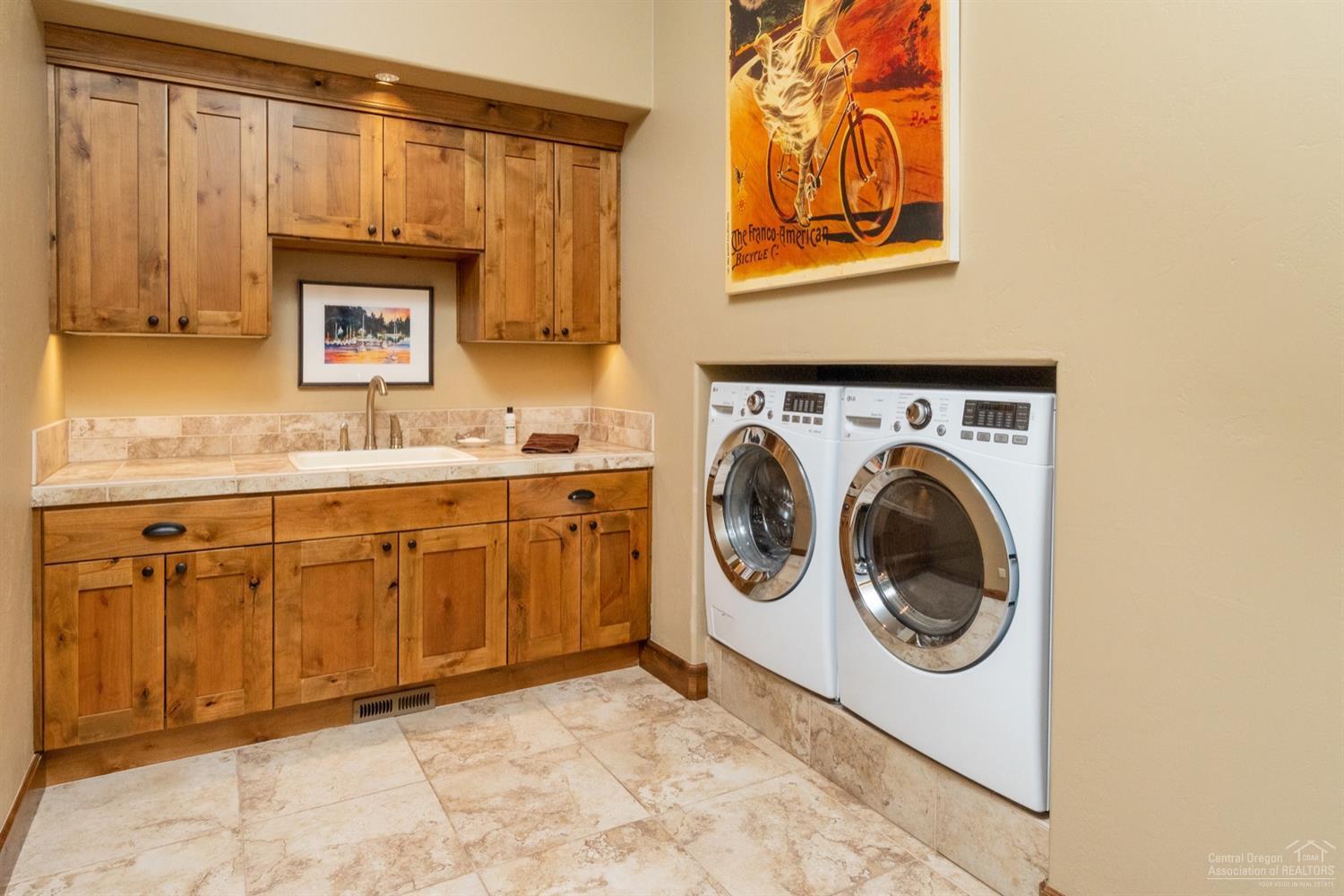 Broken Top - Residential