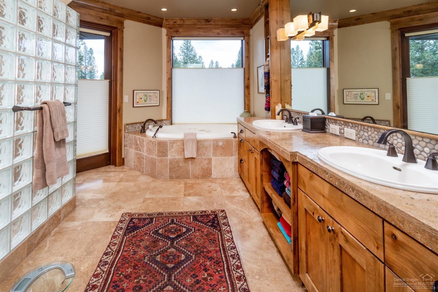 Broken Top - Residential