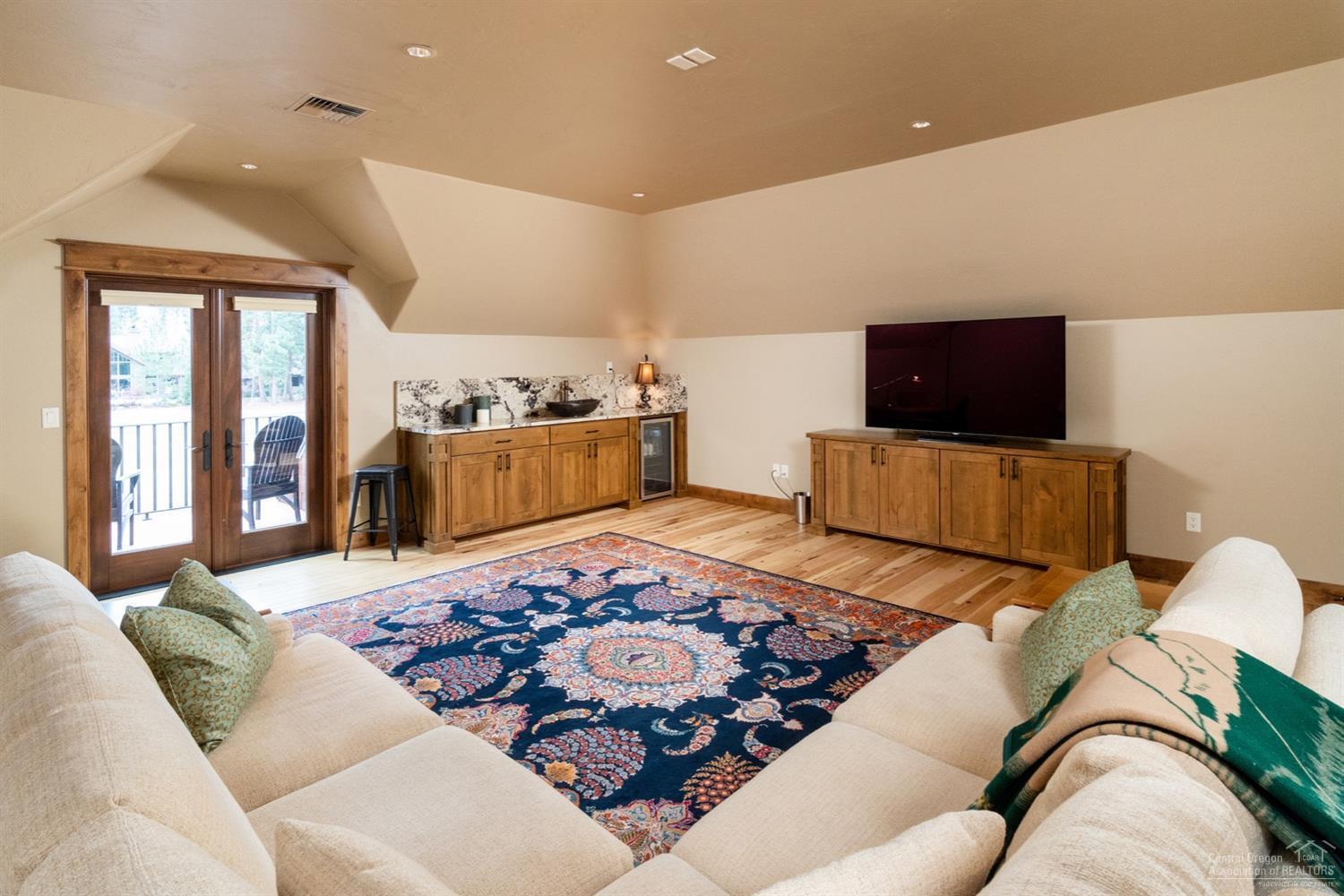 Broken Top - Residential