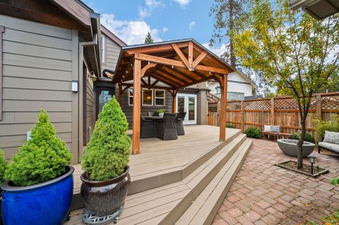 Tiny photo for 1439 NW 4th Street, Bend, OR 97703 (MLS # 220212058)