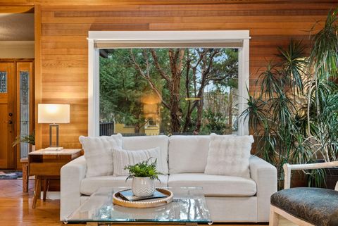 Tiny photo for 1439 NW 4th Street, Bend, OR 97703 (MLS # 220212058)