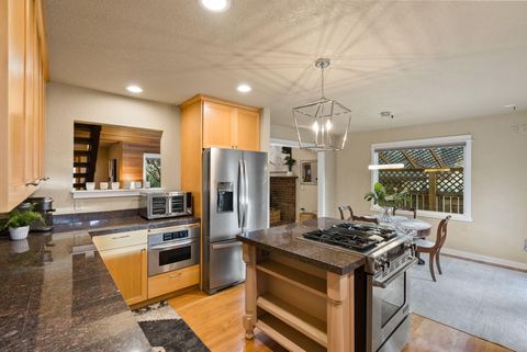 Tiny photo for 1439 NW 4th Street, Bend, OR 97703 (MLS # 220212058)