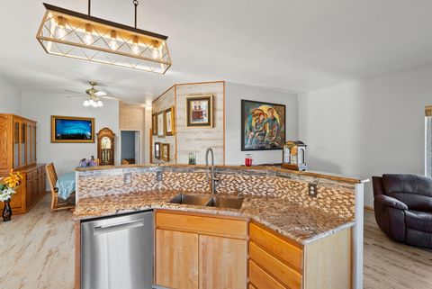 Tiny photo for 7002 SE Davis Loop Loop, Prineville, OR 97754 (MLS # 220213828)