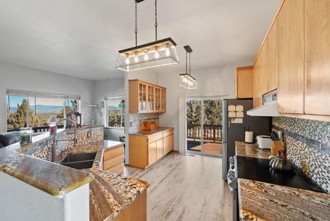 Tiny photo for 7002 SE Davis Loop Loop, Prineville, OR 97754 (MLS # 220213828)