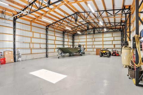 Tiny photo for 7002 SE Davis Loop Loop, Prineville, OR 97754 (MLS # 220213828)