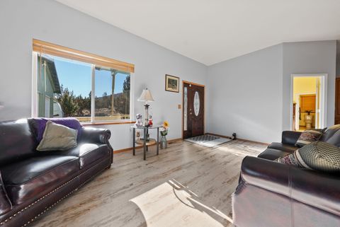 Tiny photo for 7002 SE Davis Loop Loop, Prineville, OR 97754 (MLS # 220213828)