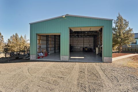 Tiny photo for 7002 SE Davis Loop Loop, Prineville, OR 97754 (MLS # 220213828)