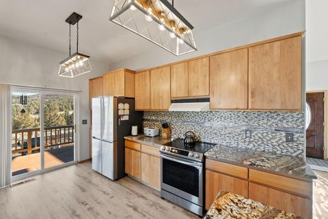 Tiny photo for 7002 SE Davis Loop Loop, Prineville, OR 97754 (MLS # 220213828)
