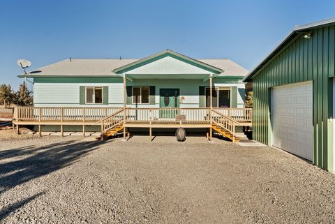 Tiny photo for 7002 SE Davis Loop Loop, Prineville, OR 97754 (MLS # 220213828)