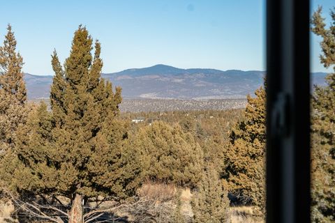 Tiny photo for 7002 SE Davis Loop Loop, Prineville, OR 97754 (MLS # 220213828)