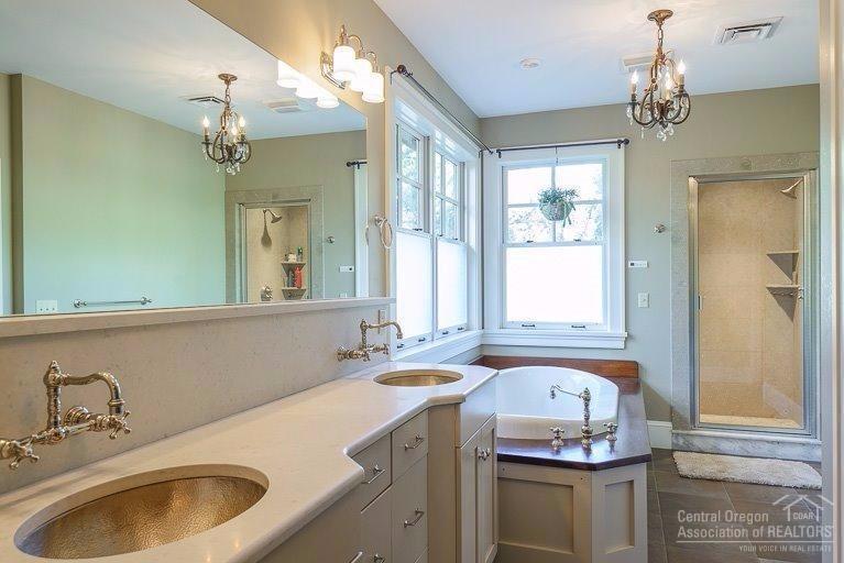 Awbrey Butte - Residential