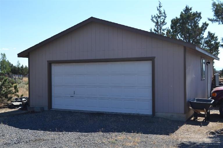 Twin Lakes Ranch - Residential