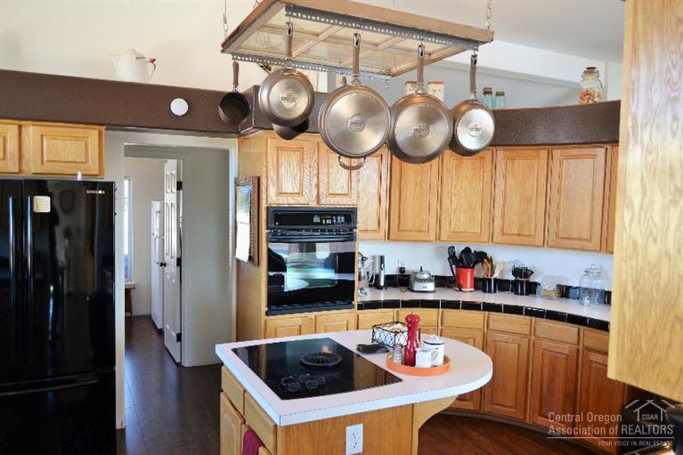 Twin Lakes Ranch - Residential