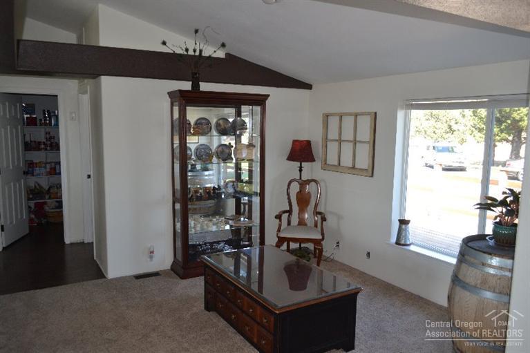 Twin Lakes Ranch - Residential