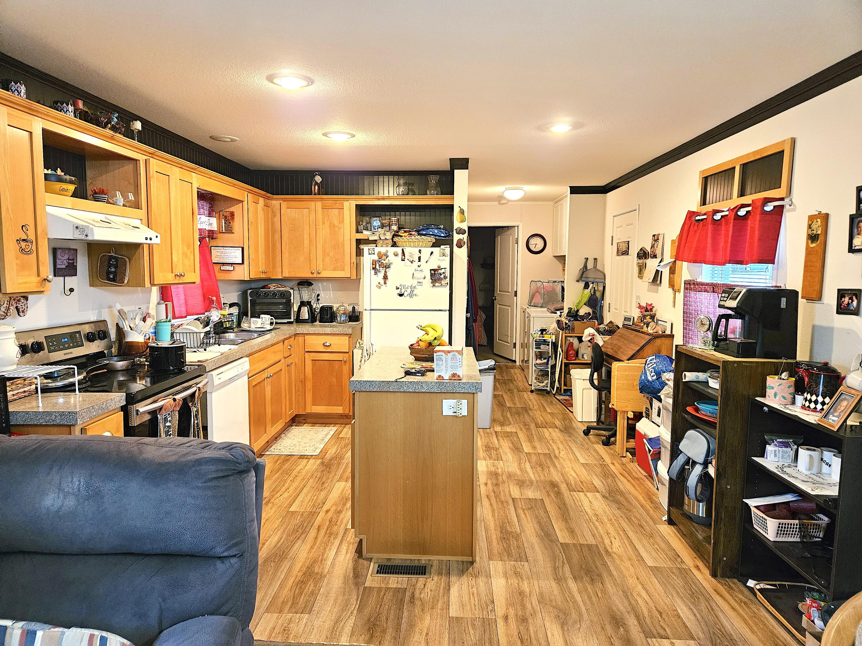 Queens Garden Mob Pa - Residential