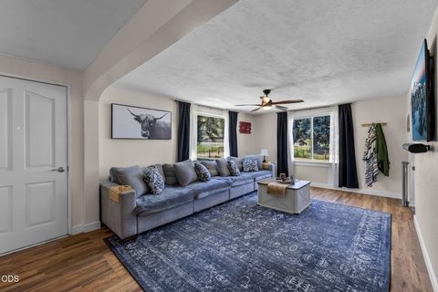 Tiny photo for 60325 Hwy 26, John Day, OR 97845 (MLS # 220224589)