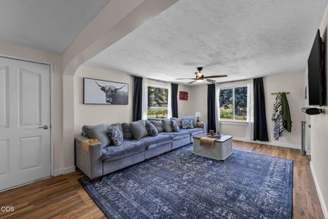 Tiny photo for 60325 Hwy 26, John Day, OR 97845 (MLS # 220224589)