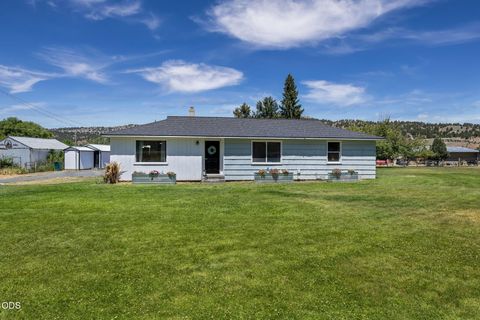 Photo of 60325 Hwy 26, John Day, OR 97845 (MLS # 220224589)