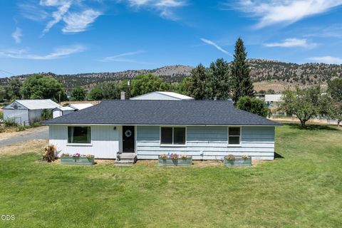 Tiny photo for 60325 Hwy 26, John Day, OR 97845 (MLS # 220224589)