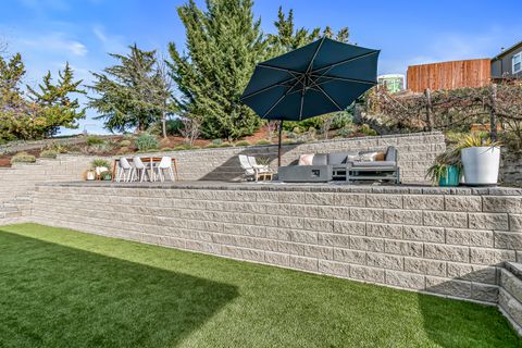 Tiny photo for 4323 Murryhill Terrace, Medford, OR 97504 (MLS # 220217141)