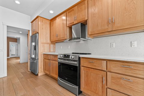 Tiny photo for 4323 Murryhill Terrace, Medford, OR 97504 (MLS # 220217141)