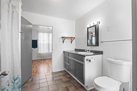 Tiny photo for 1321 SE Mill Street, Roseburg, OR 97470 (MLS # 220213275)