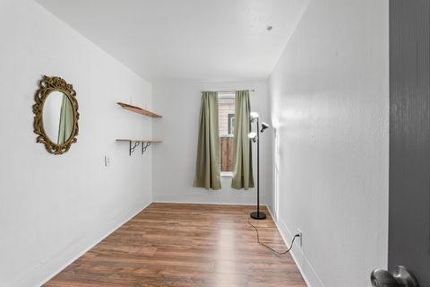 Tiny photo for 1321 SE Mill Street, Roseburg, OR 97470 (MLS # 220213275)