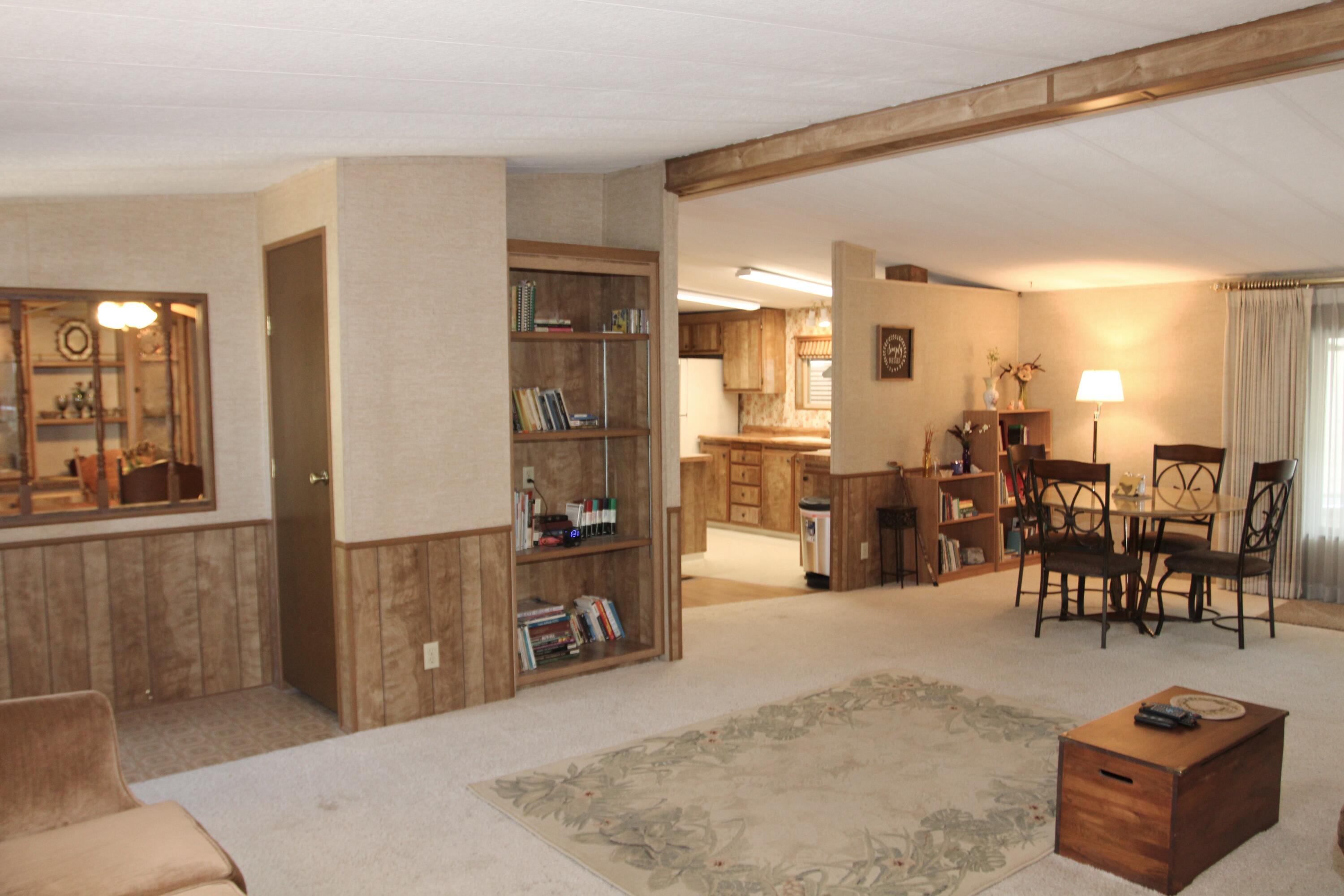 Summers Lane Homes - Residential