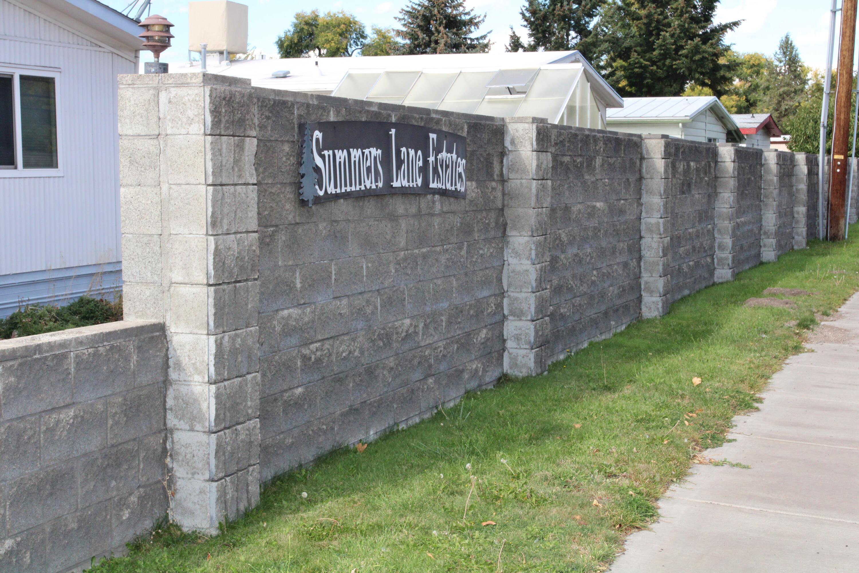 Summers Lane Homes - Residential